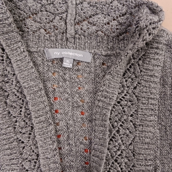 .MY COLLECTION GRAY SWEATER - Picture 2 of 3